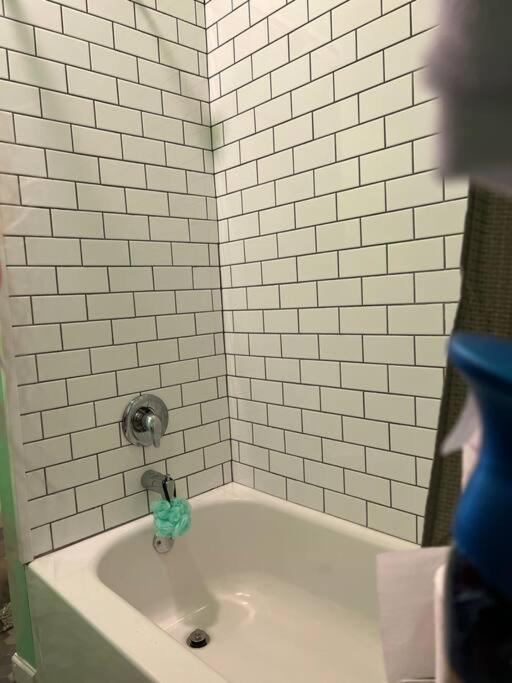Cosy 3-bedroom Downtown Walk To Convention Center Appartamento *